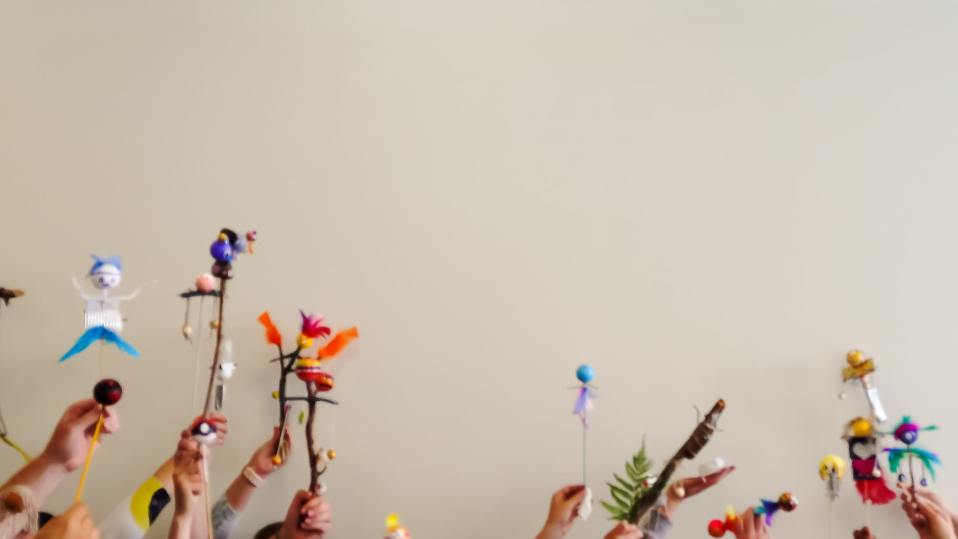 poika halaa tulppaaneja